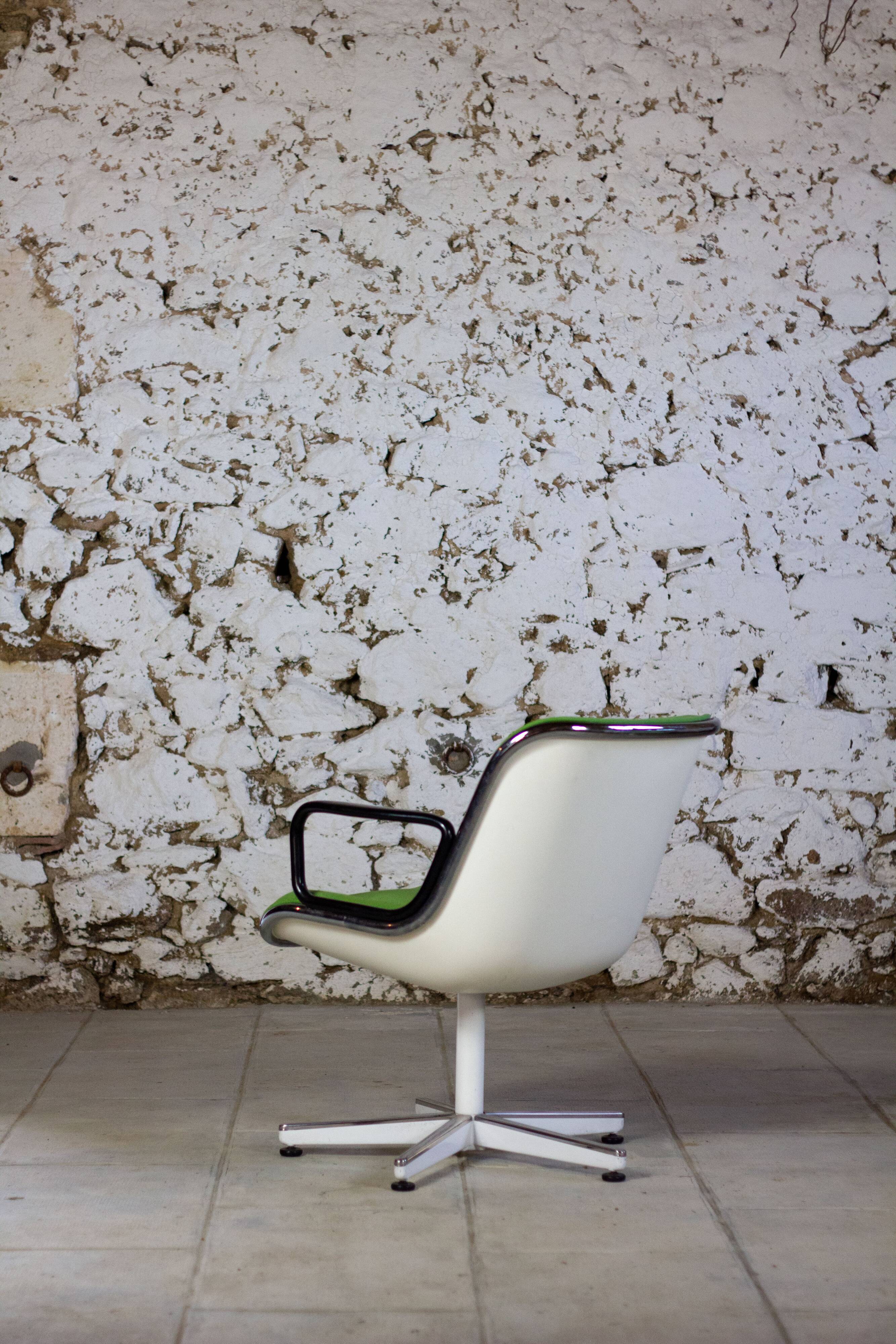 Green executive armchair by Charles Pollock for Knoll, 1960