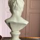 Sculpture en plâtre, buste d’enfant la boudeuse