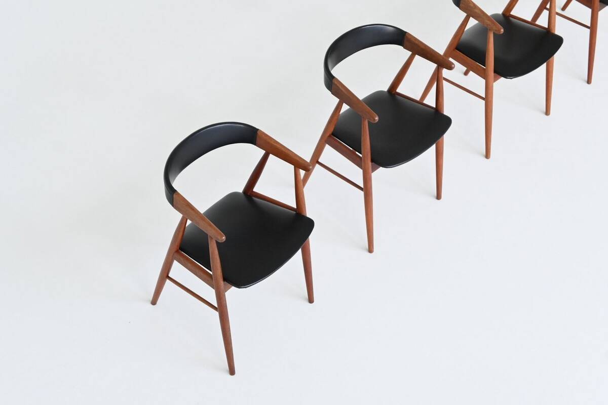 Teak chairs by Aksel Bender Madsen and Ejnar Larsen, Denmark 1960.
