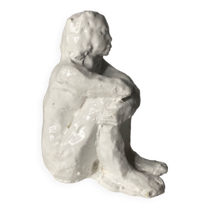Sculpture assise blanche