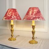 Paire de lampes anciennes en bronze avec abat-jours fait main en toile de Jouy vintage