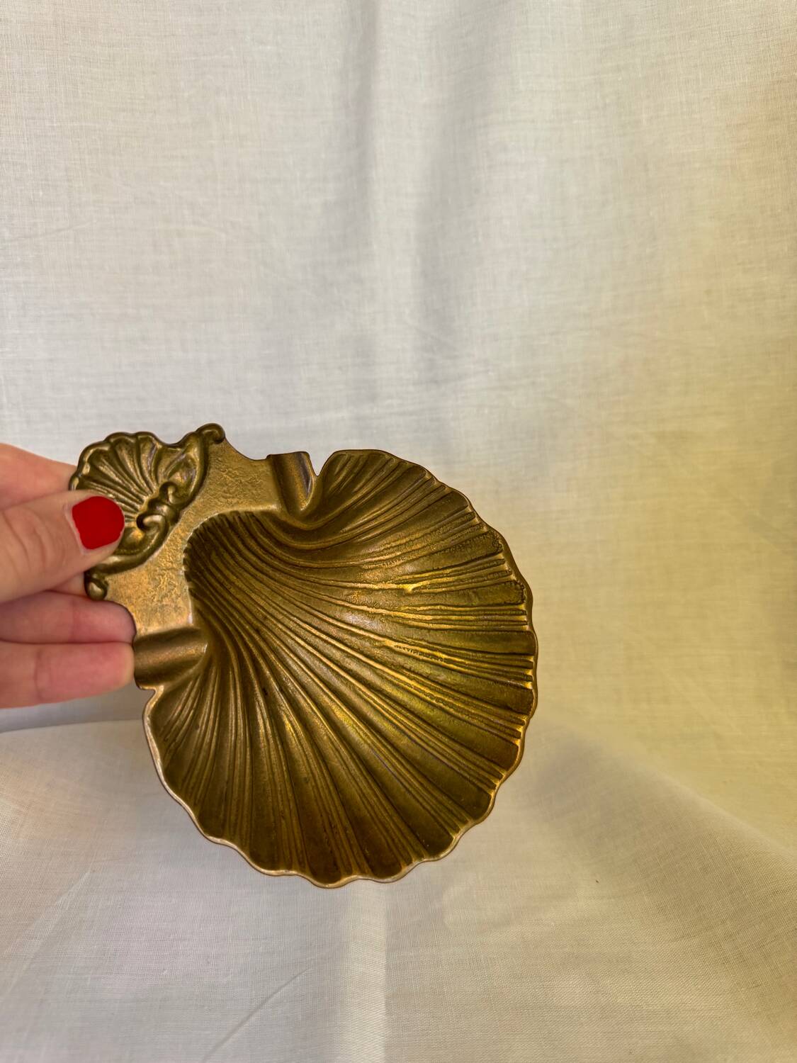 Plat coquillage en laiton vintage