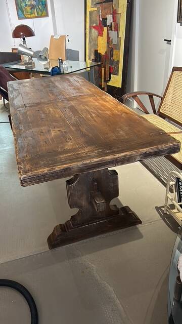 Brutalist closed table