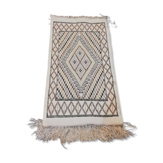 White carpet, carpet kilim carpet Moroccan, hand made wool rug.