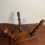 Tabouret tripode bois avec clous