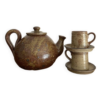 Vintage design stoneware teapot with 2 coffee cups