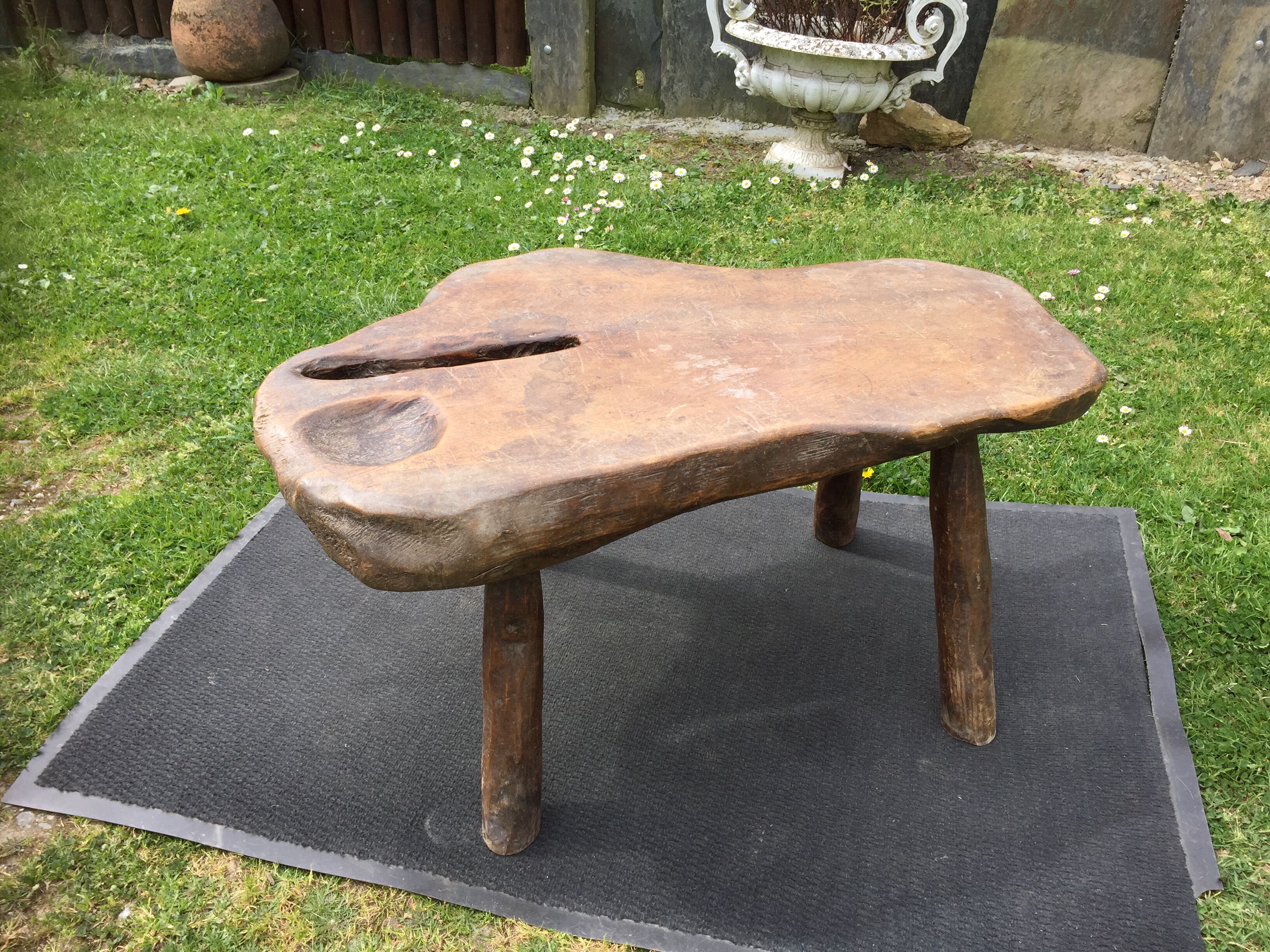 Brutalist vintage coffee table with 4 feet in oak