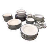 Tableware, complete 94-piece Limoges porcelain dinner service, 20th century