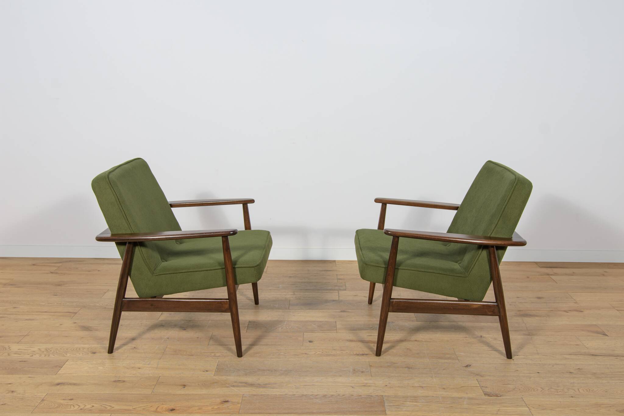Model 300-192 Armchairs by Juliusz Kędziorek for Gościcińska Fabryka Mebli.