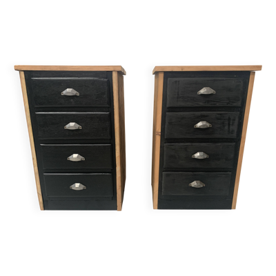 Paire de petites commodes brutaliste en sapin patiné XX siècle