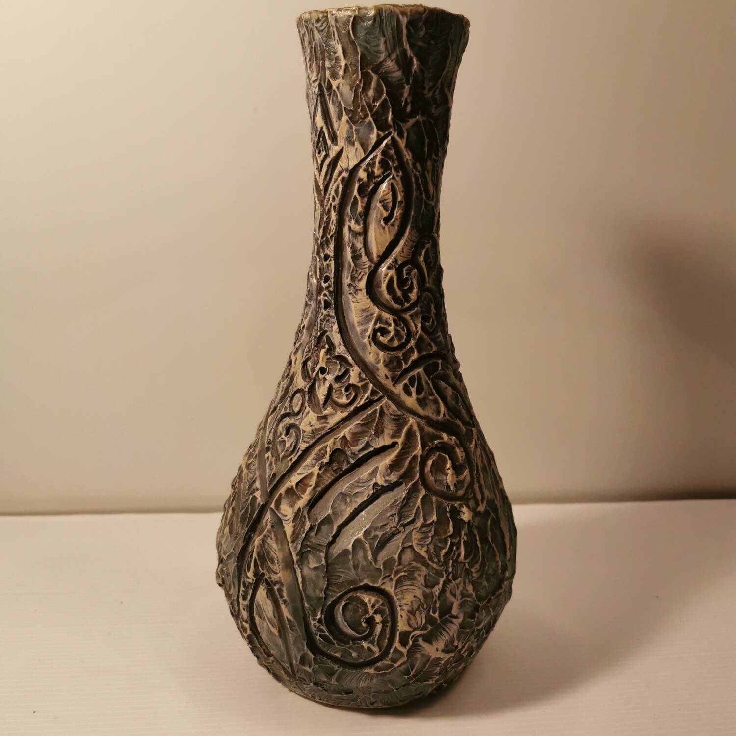 Ciboure Basque sandstone vase arroka (in Basque, the rock) from the 60s