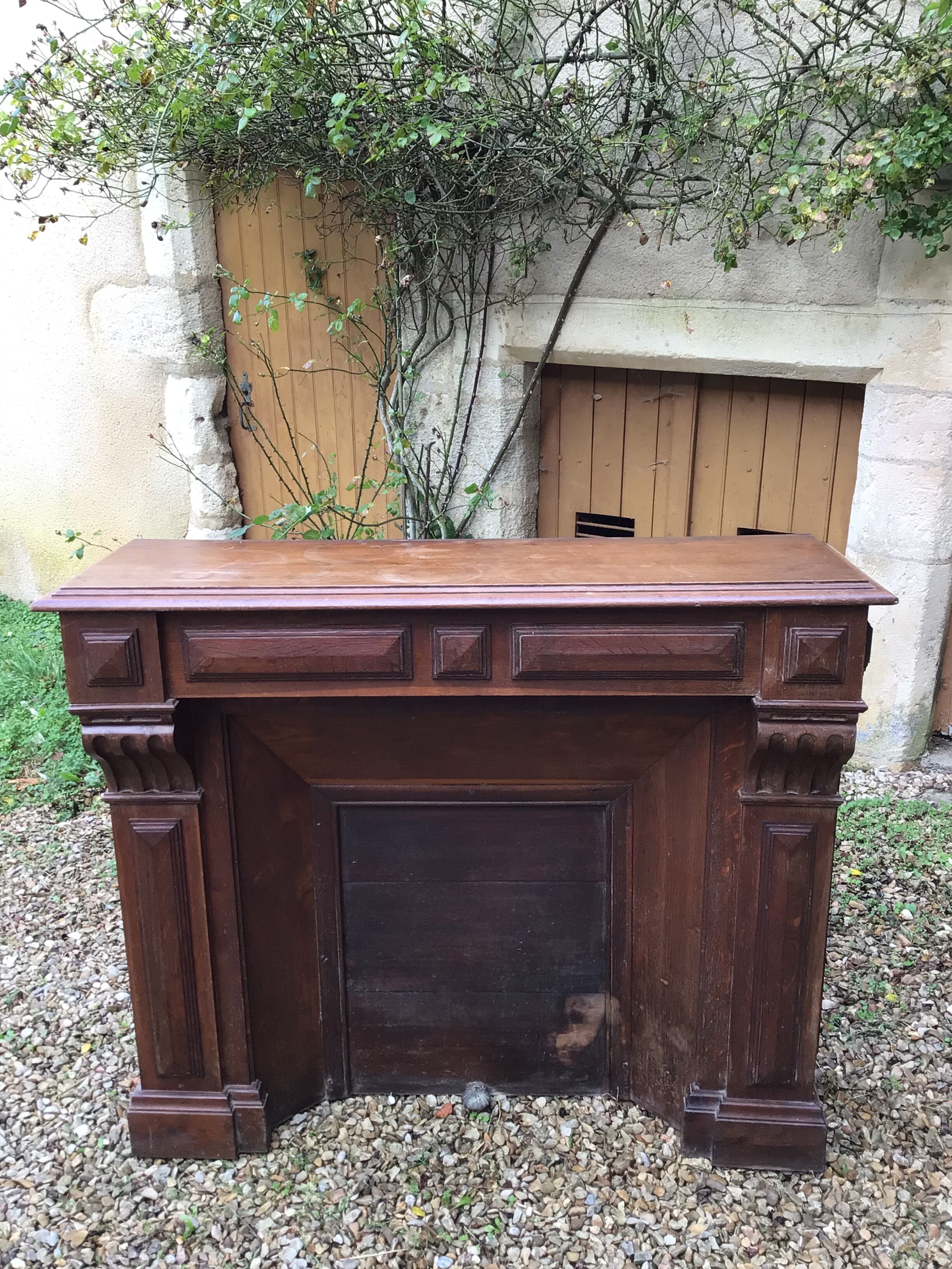 Wooden fireplace mantle
