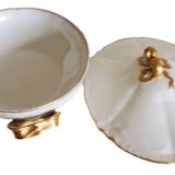 vegetable dish or soup tureen in fine porcelain, decorated with golden ribbons