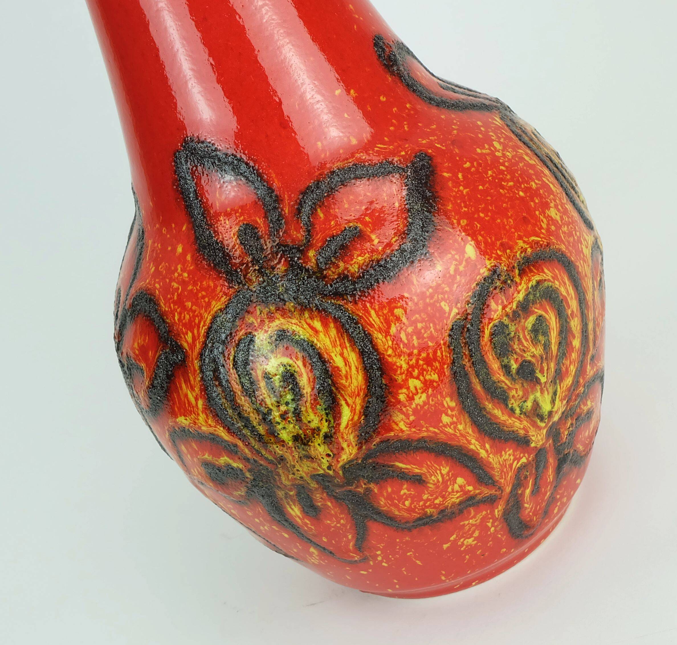 bay keramik 1960's 70's vintage VASE red yellow black lava pattern model 67