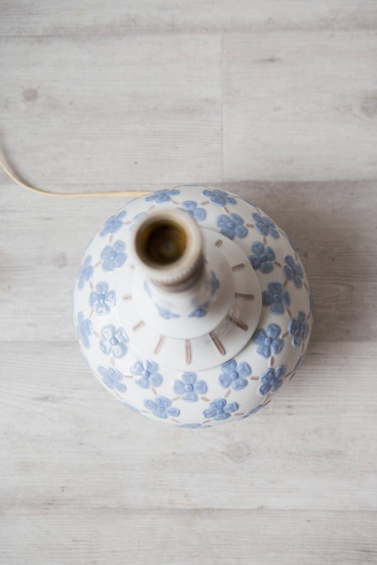 Lladró porcelain table lamp with flowers circa 1960 (44 cm)