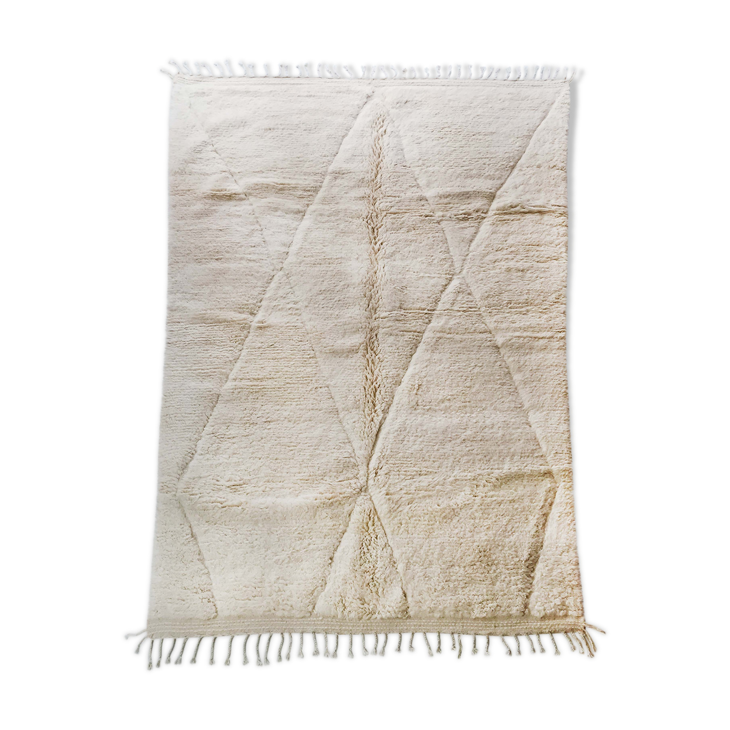 Moroccan Berber carpet Beni Ouarain unbleached with engraved diamonds 302x197cm