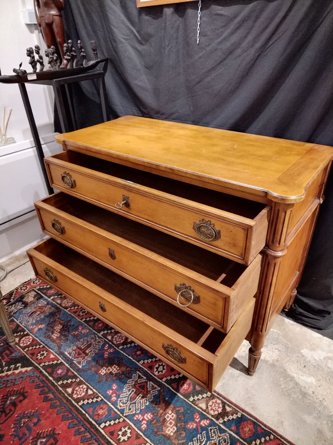 Chest of drawers 3 drawers Louis XVI style