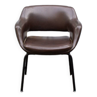 Fauteuil Kilta par Olli Mannermaa pour Cassina 1962