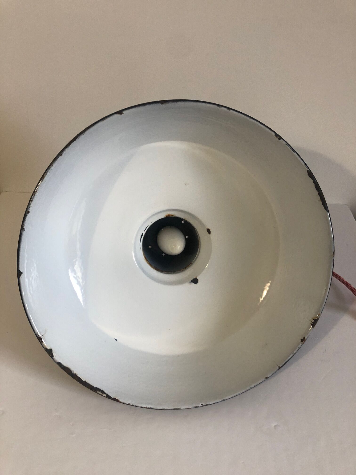 Set of 2 black enamelled bowls