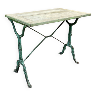 Bistro table from the beginning of the 20th century, oak top and cast iron base