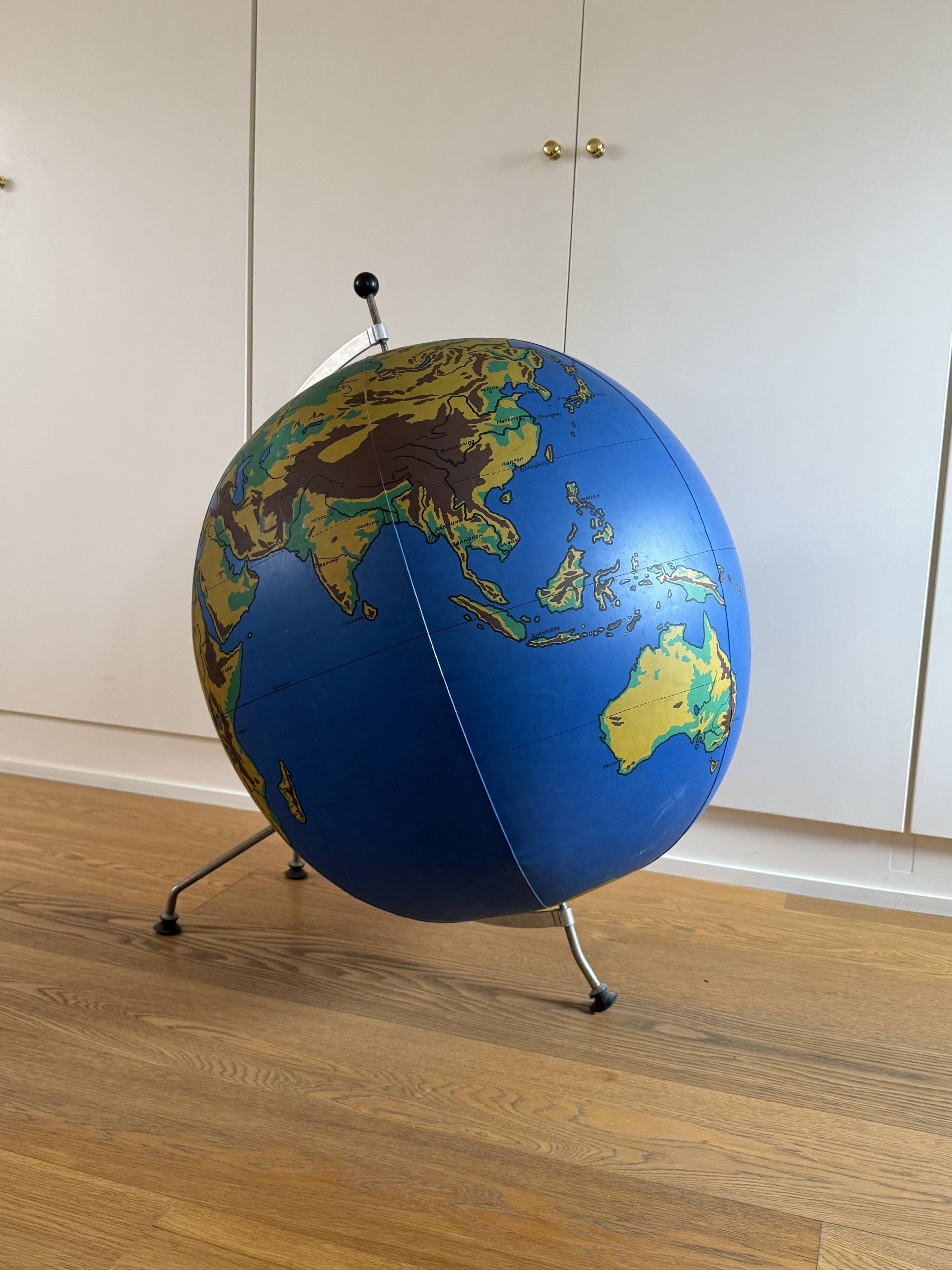 Schul Knickmann, floor inflatable physical Globe, Hamburg Germany 1950