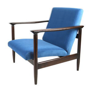 Fauteuil en velours bleu