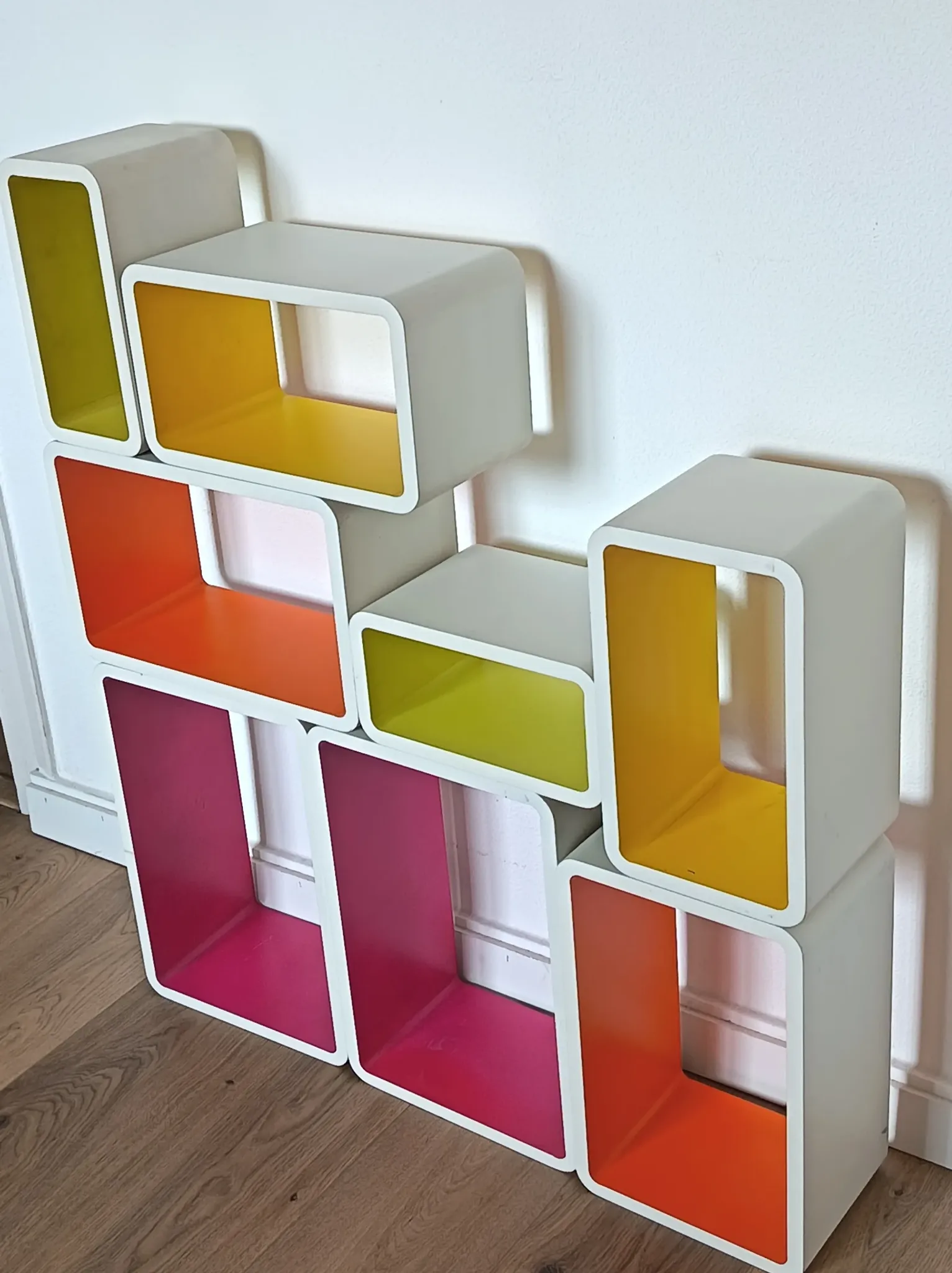 Lot de cubes étagères dans le style des années 70