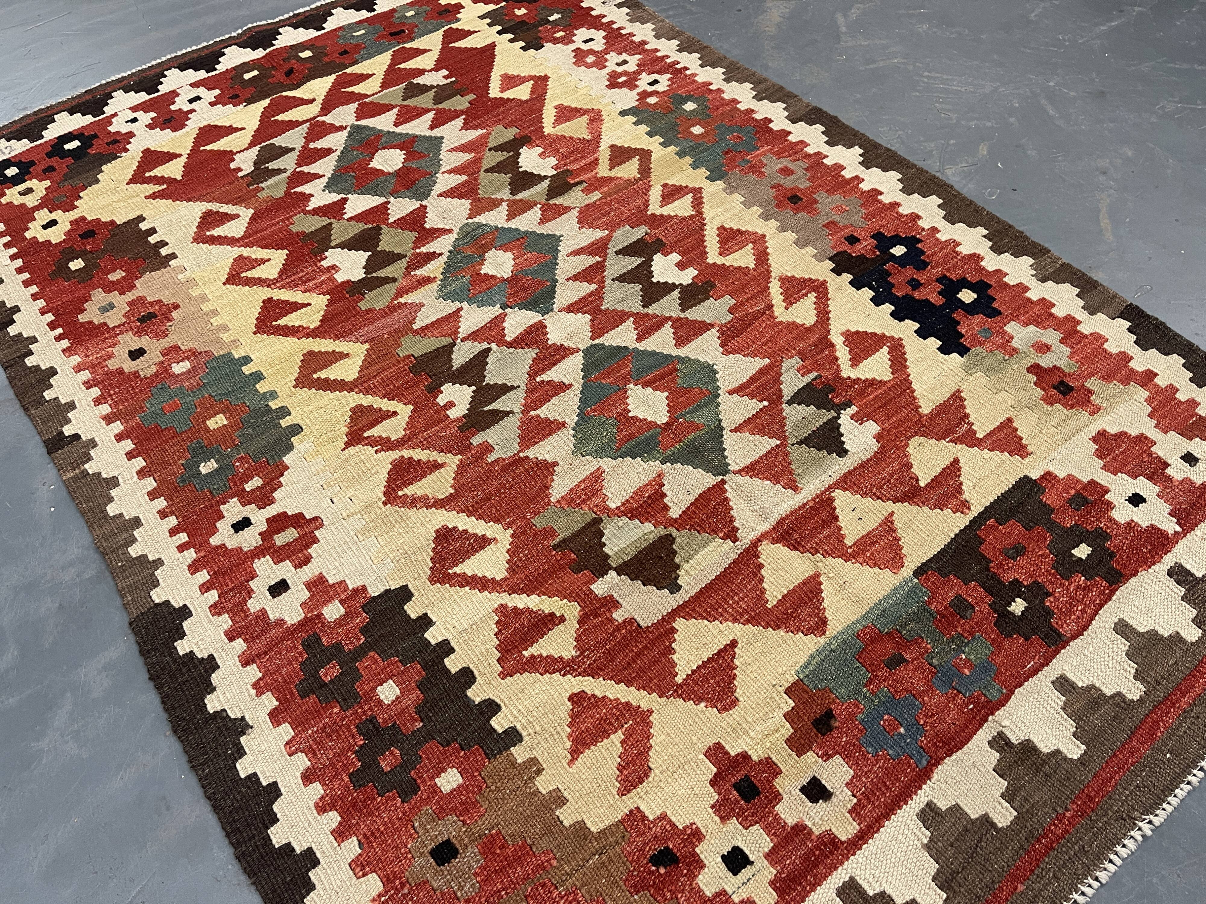 Traditional Tribal Kilim Rug, Multicolour Kilims Wool Area Geometric Carpet