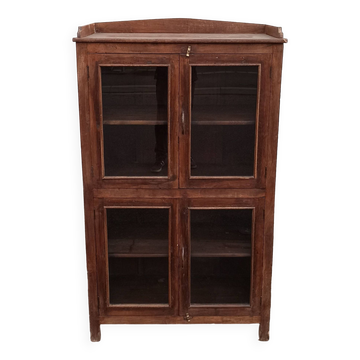 Armoire ancienne vitrée en bois avec quatre portes