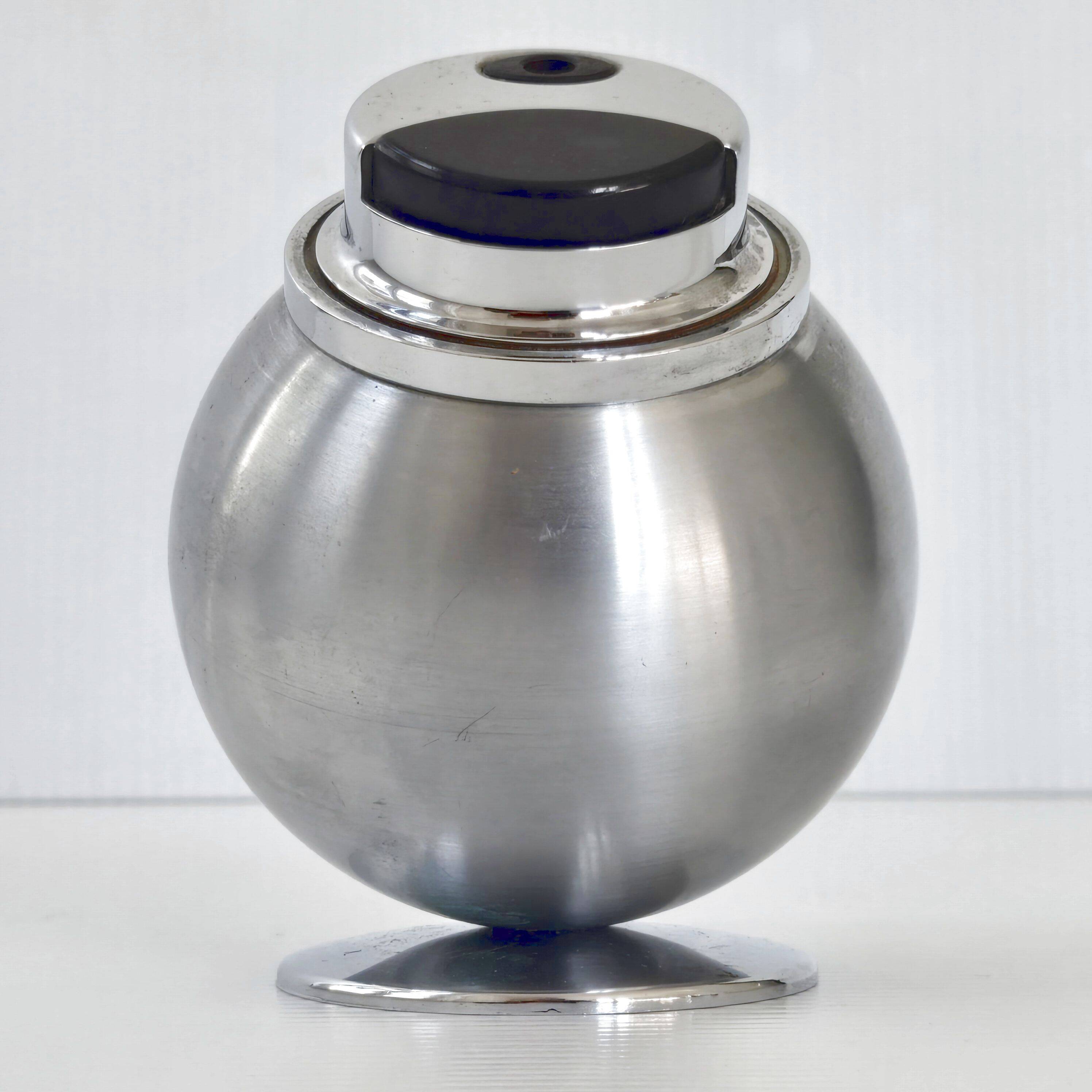 Vintage lighter 1970