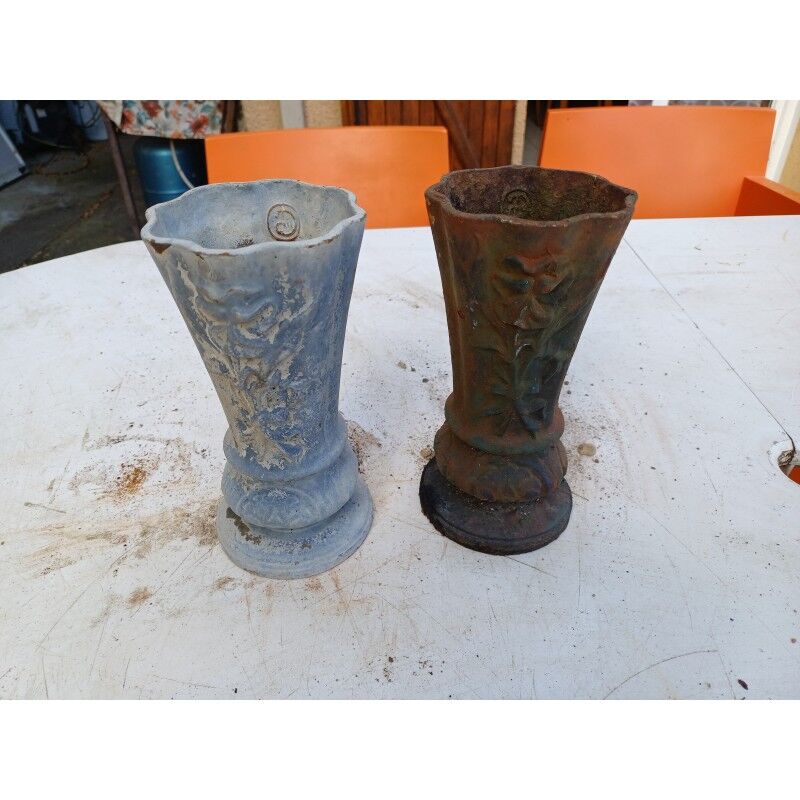 Pair of cast iron vases from 1900 from Charleville-Mézières