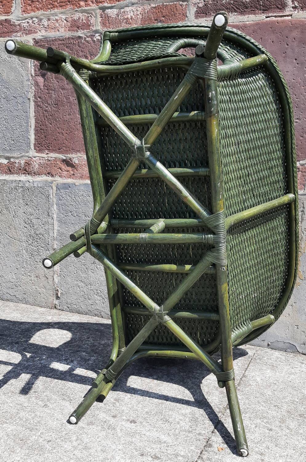 Salon de jardin complet en rotin. (Sofa, fauteuils x 2, table basse)