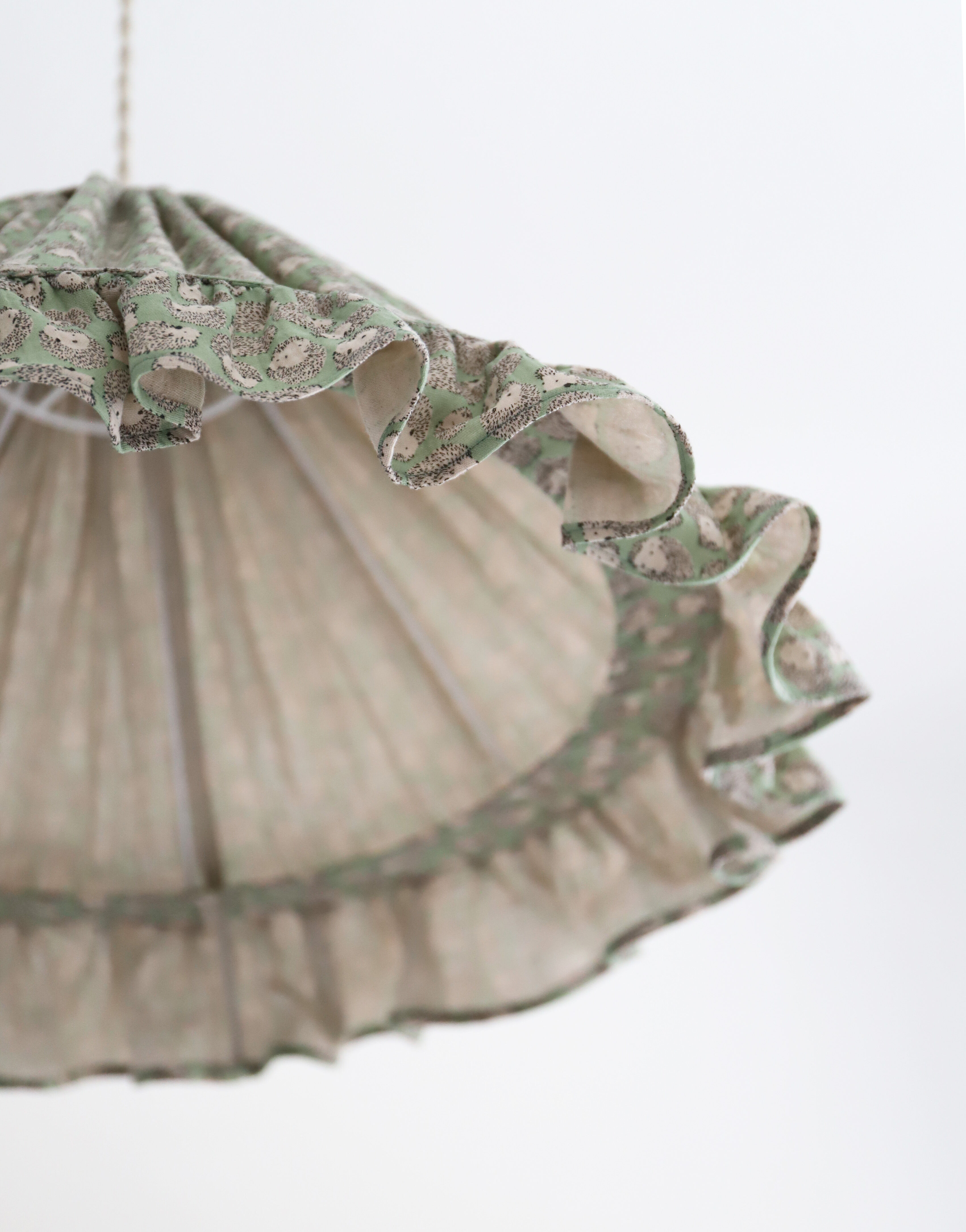 Emilia "little hedgehogs" conical suspension with steering wheel