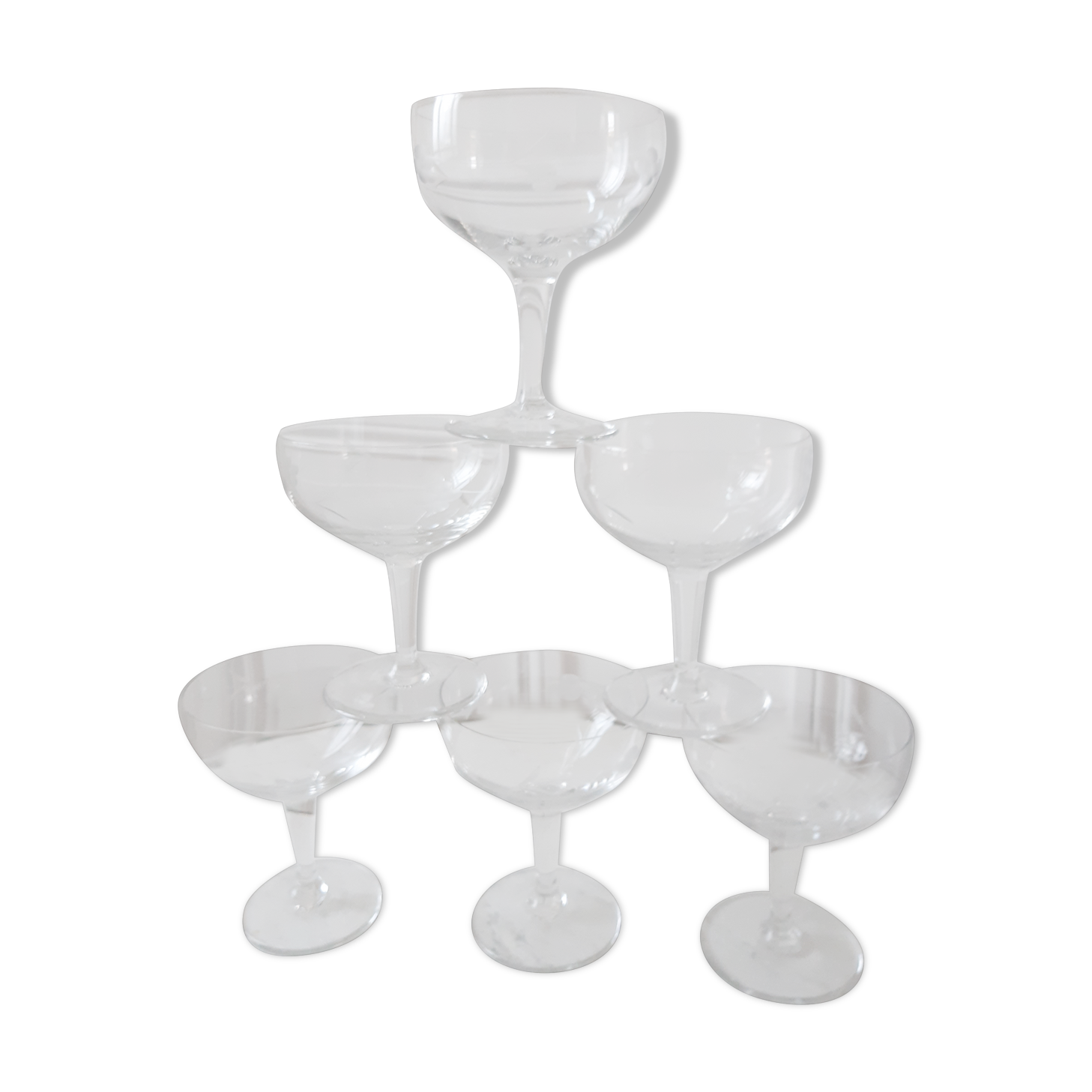Set of 6 crystal champagne glasses engraved 30s
