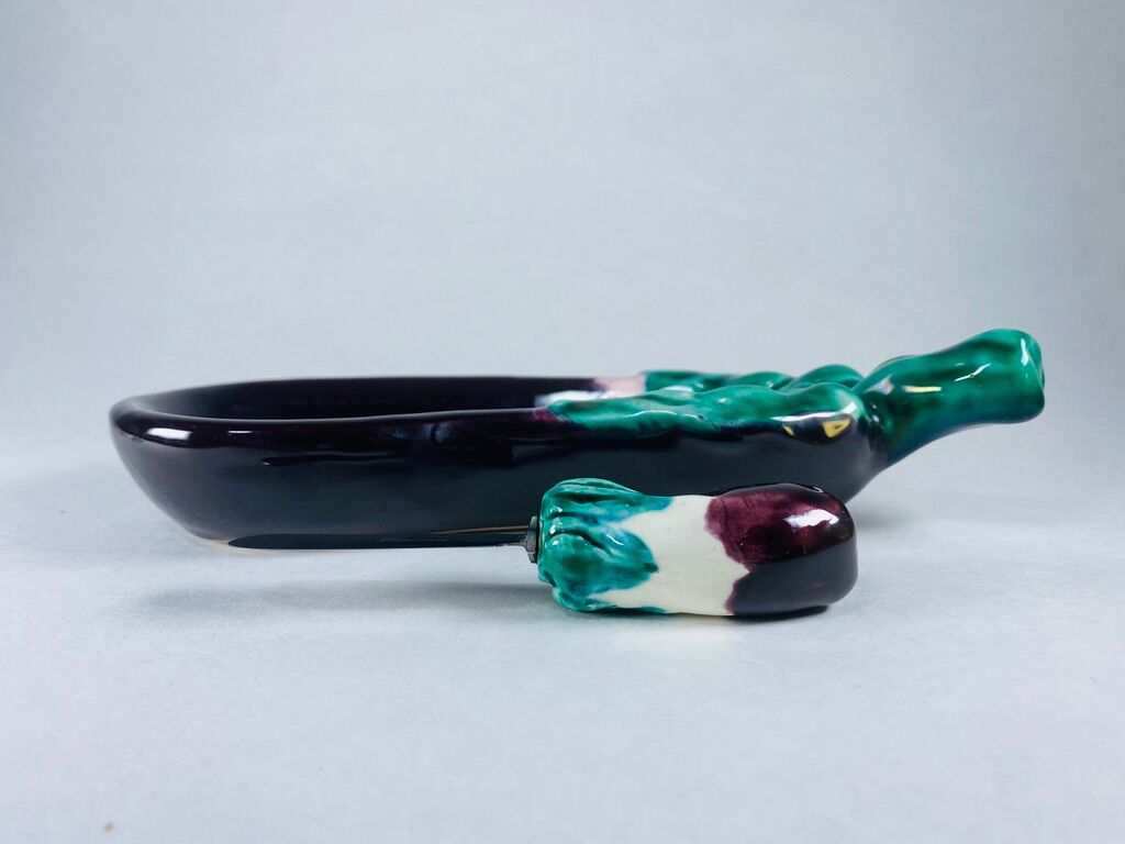 Butter maker and his knife Vallauris Aubergine signed Ferlay vintage 1960