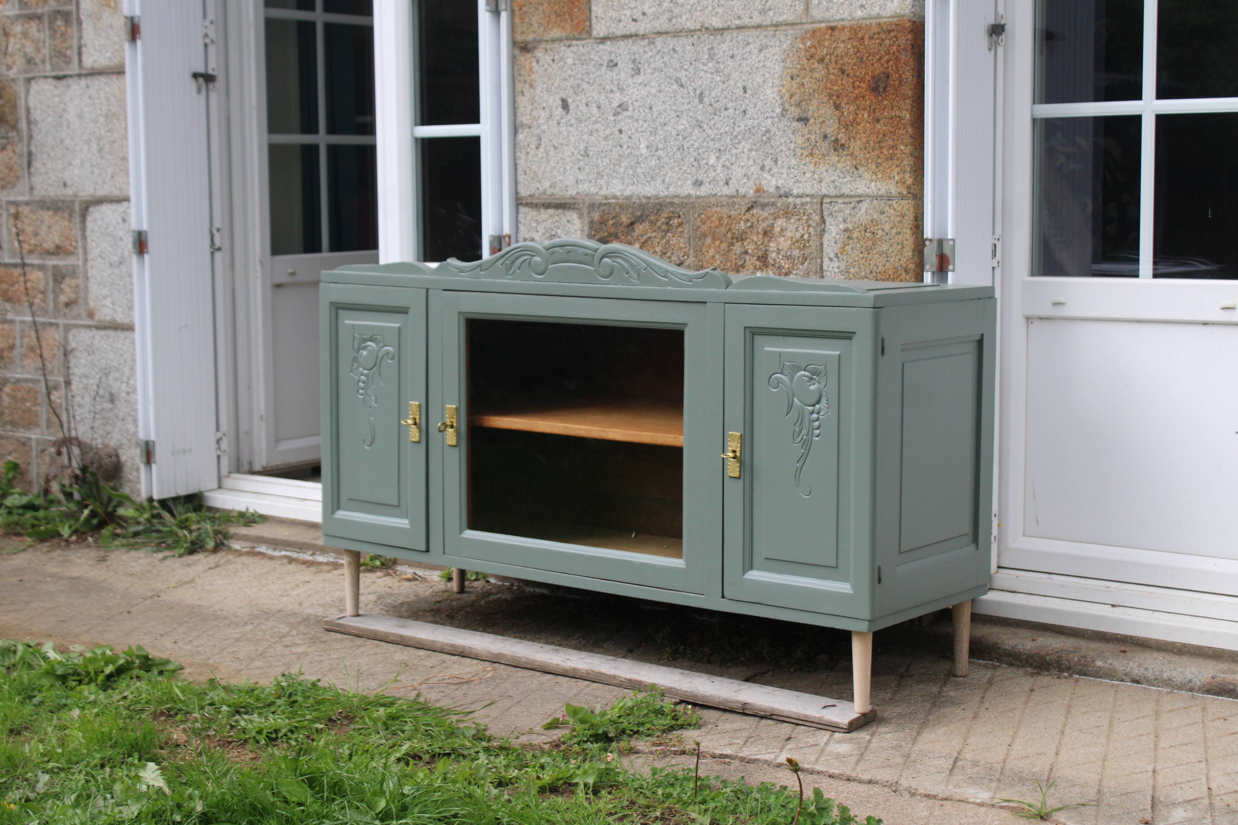 Renovated vintage sideboard with khaki paint – Haussmann chic & bohemian style