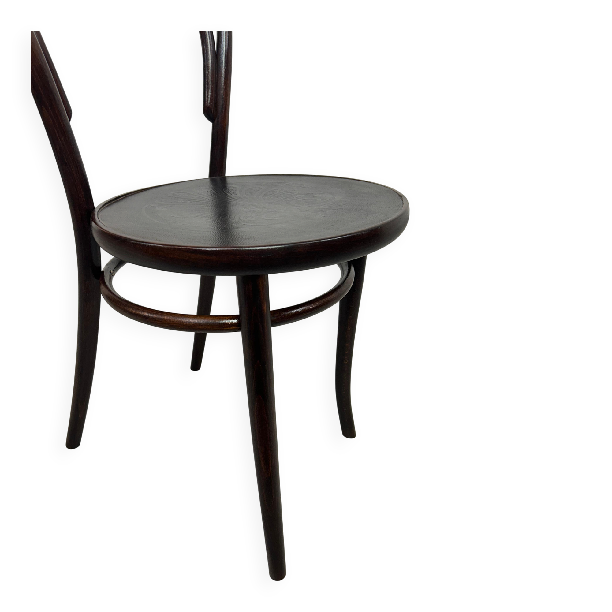 Curved wooden dining chairs no. 14 by Ton Bystřice pod Hostýnem