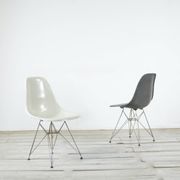 Set Of 2 Herman Miller Eames Dsr Chair Original Fiberglass Seats Modern Ret