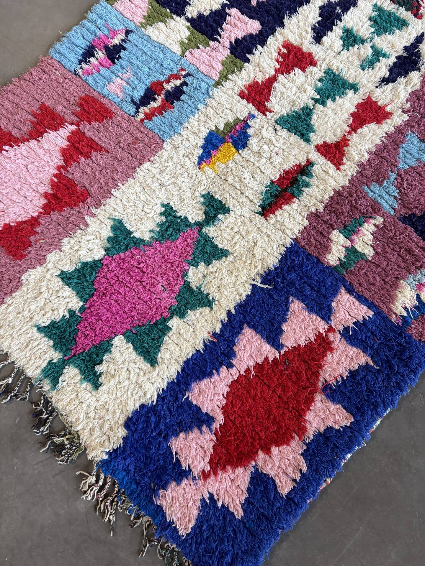 Berber Boucherouite rug in Togo cotton