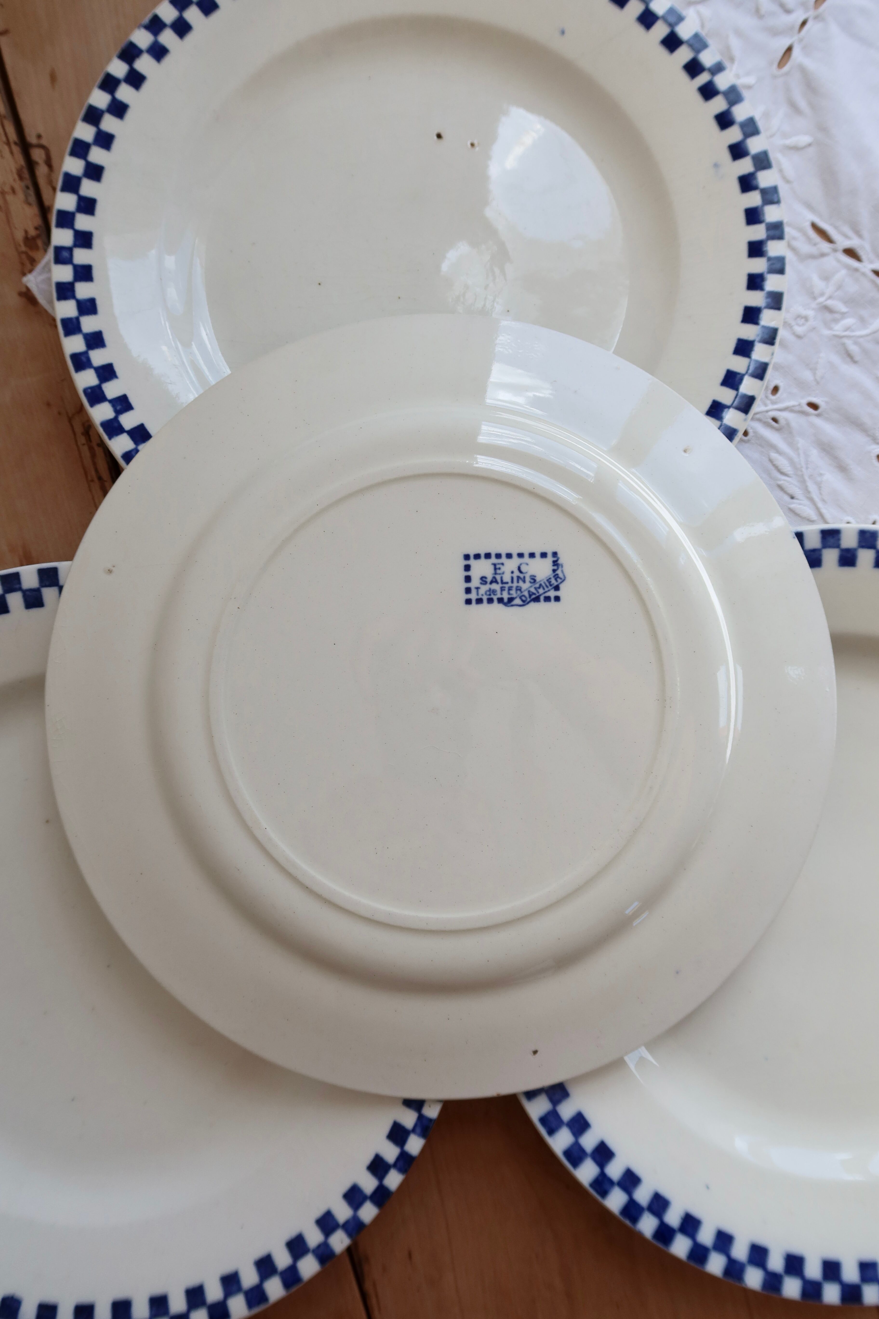 Antique flat plates, ironstone Salins – Checkerboard model