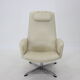 Fauteuil pivotant beige de Suède pour Asko, 1970