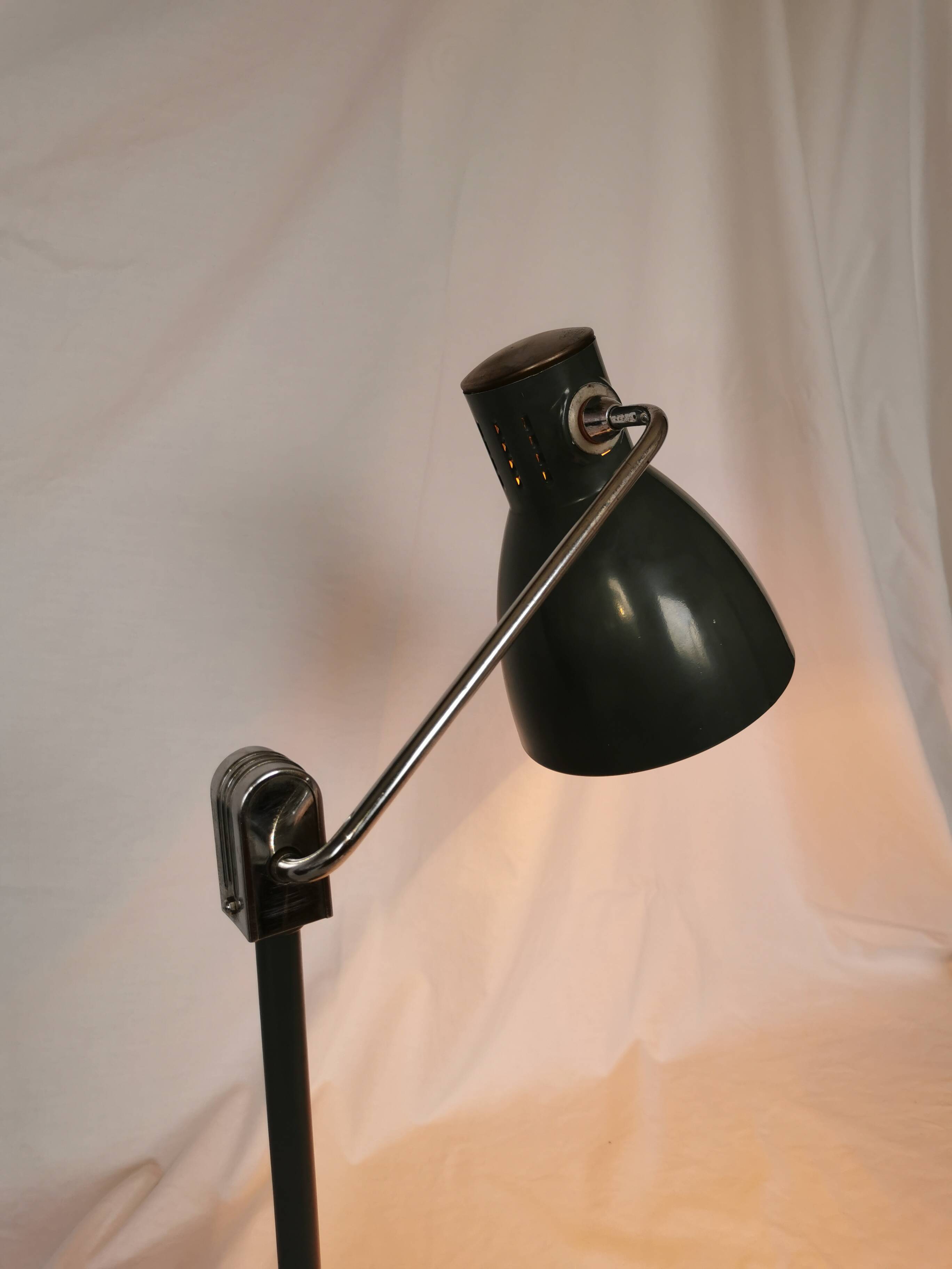 Jumo 800 articulated lamp, France, 1960