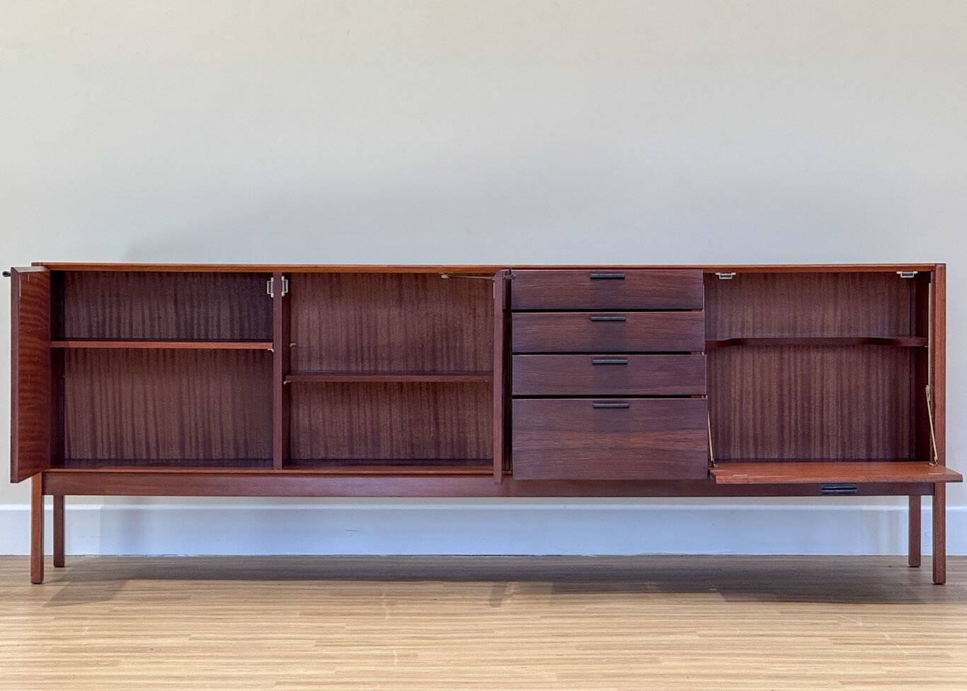 Rosewood sideboard (Robert Heritage for Meredew)