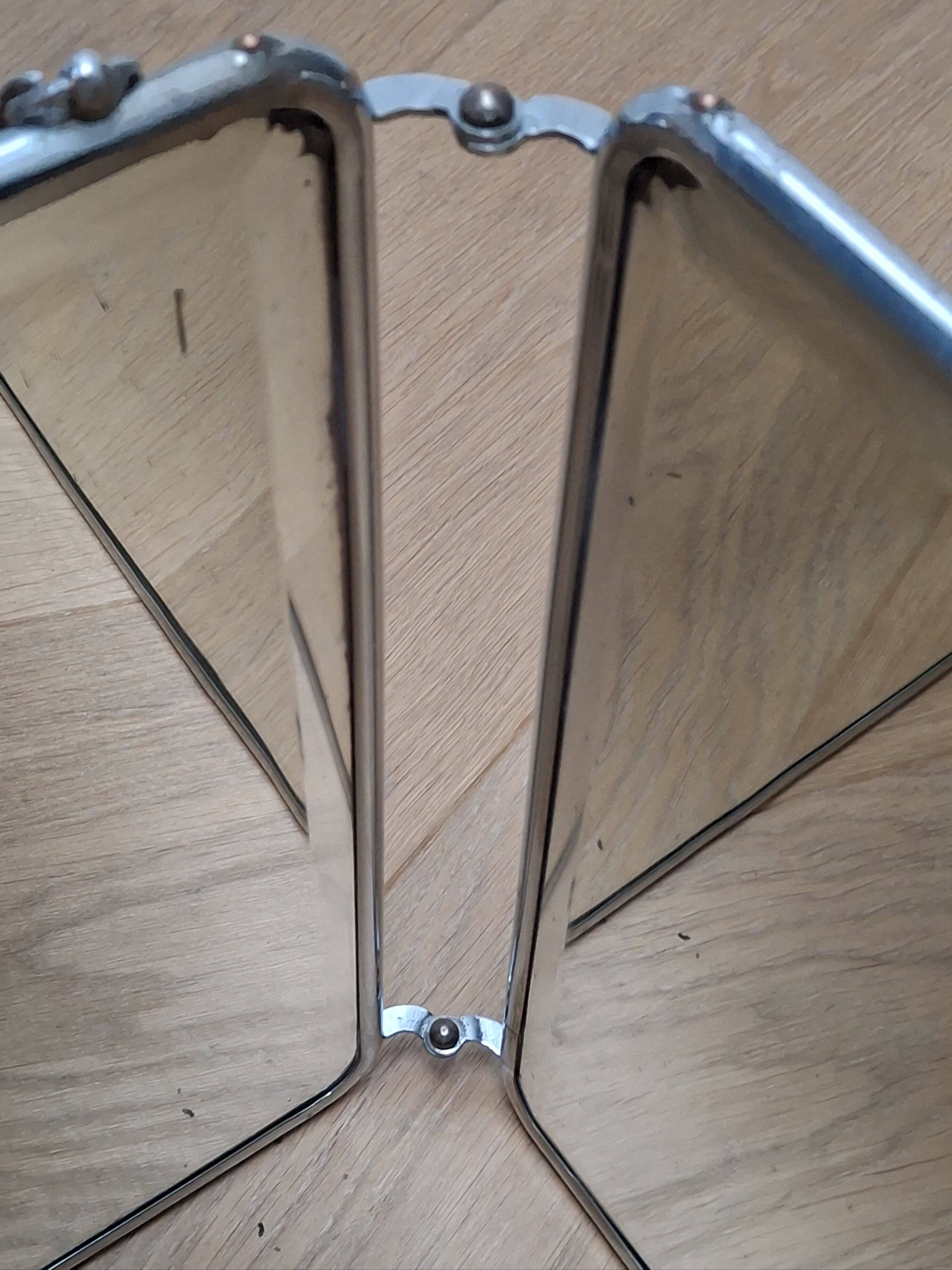 Ancient triptych mirror, Barber's mirror