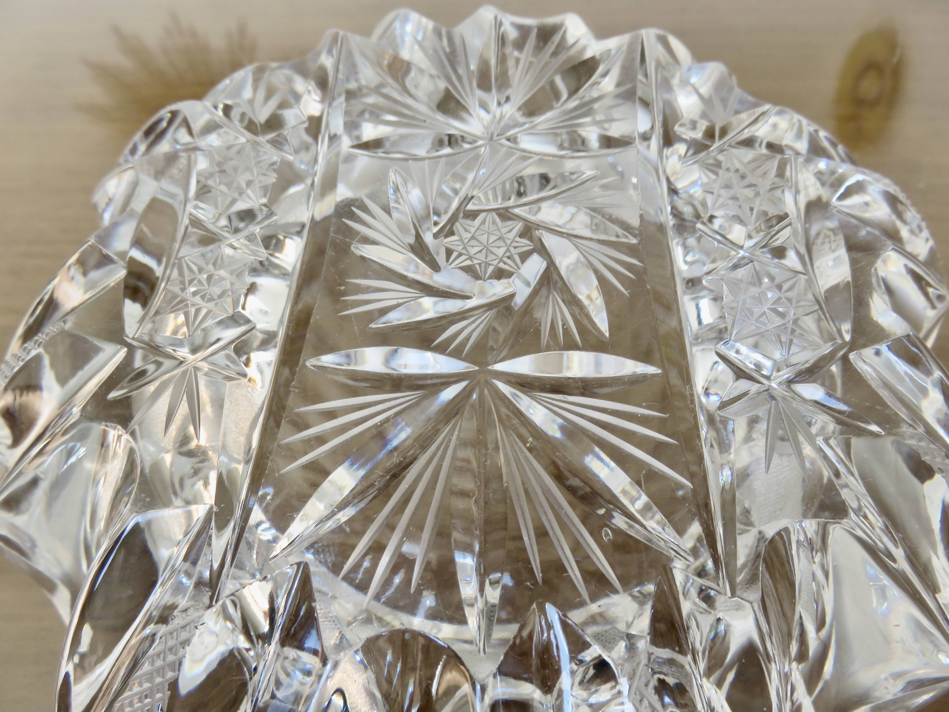 Impressive Bohemian crystal ashtray, crafted and engraved, 1950s.