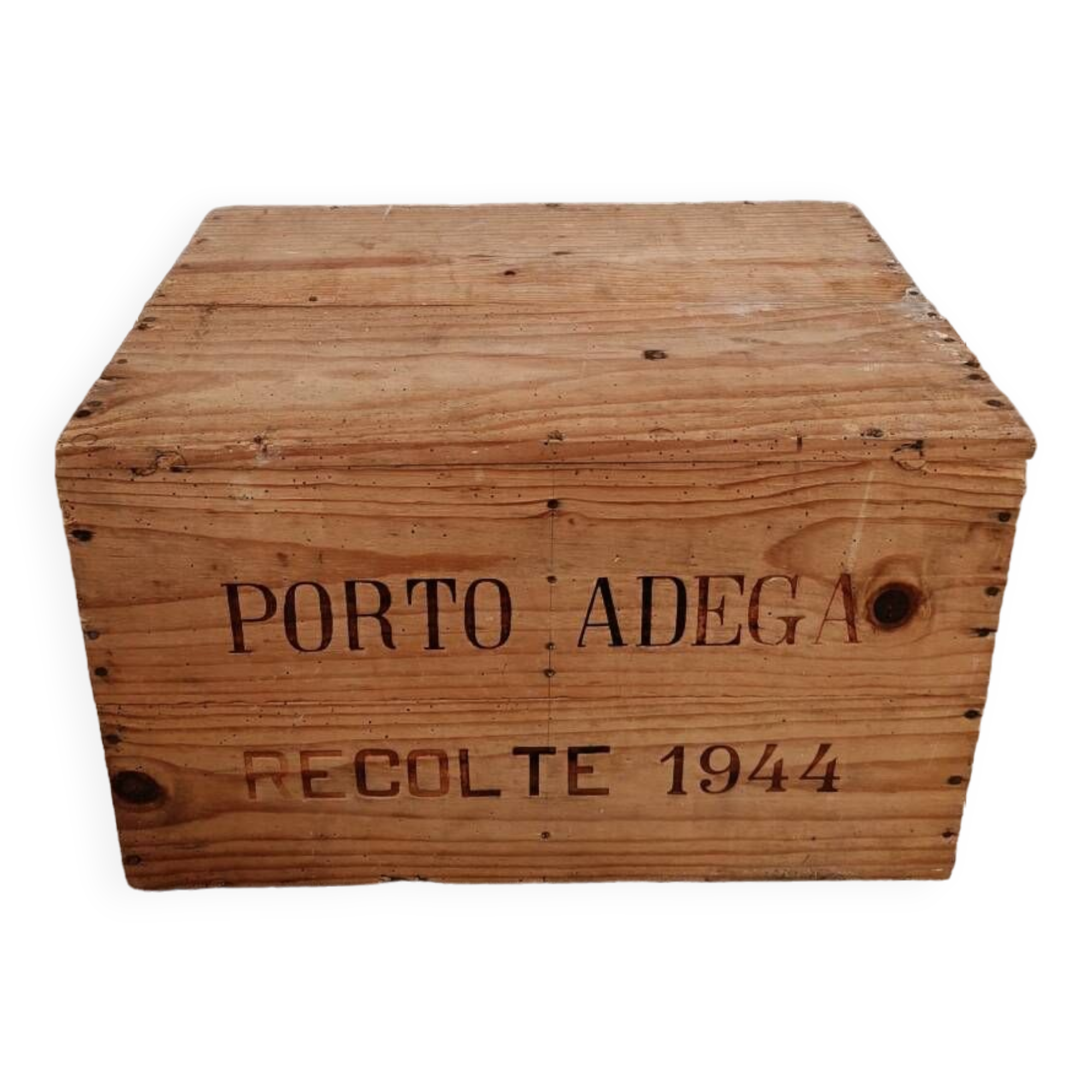 Old wooden crate Porto ADEGA