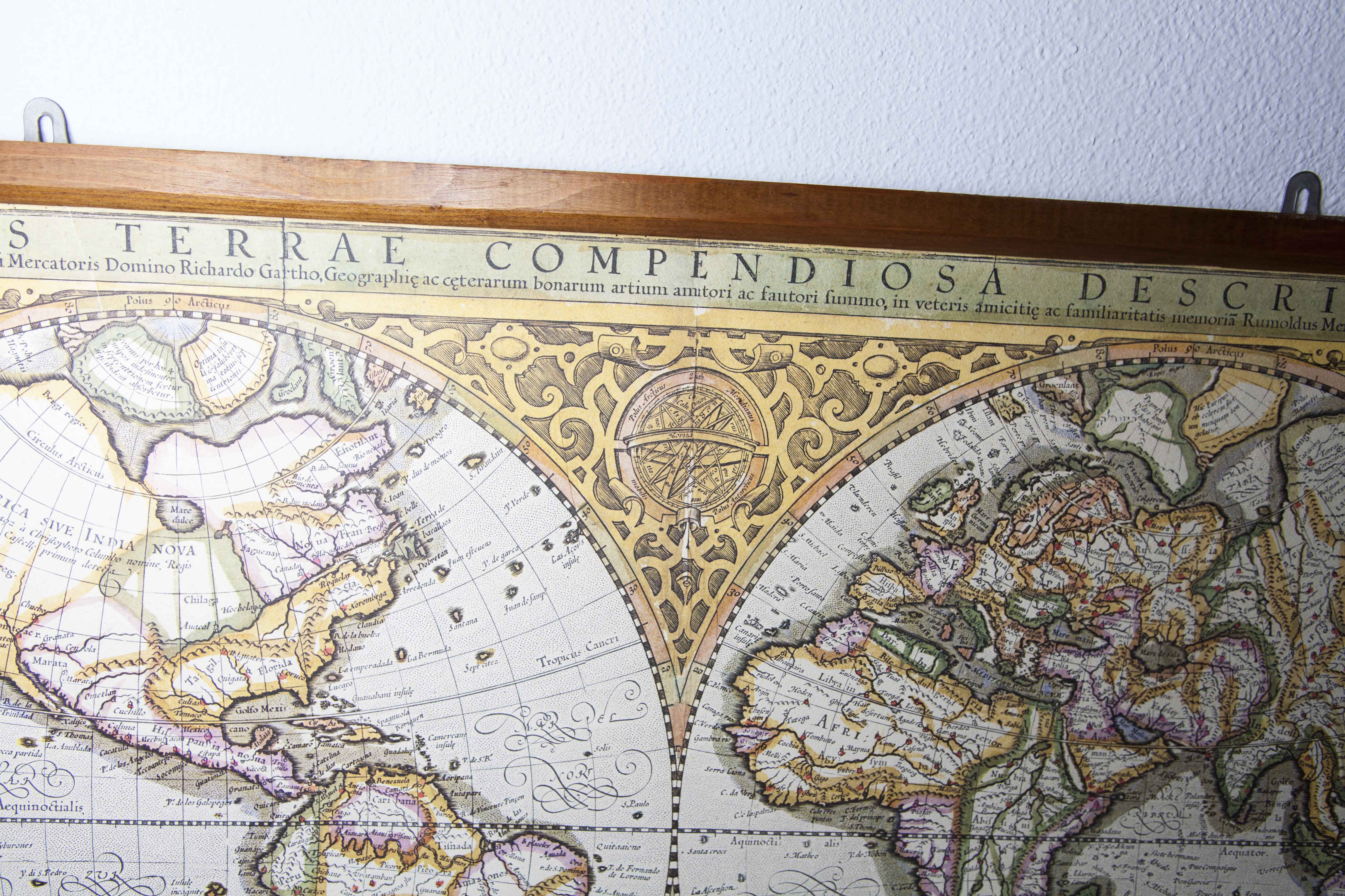 Frame and map "Orbis terrae compendiosa descriptio", Reproduction of an engraving Gérard Mercator