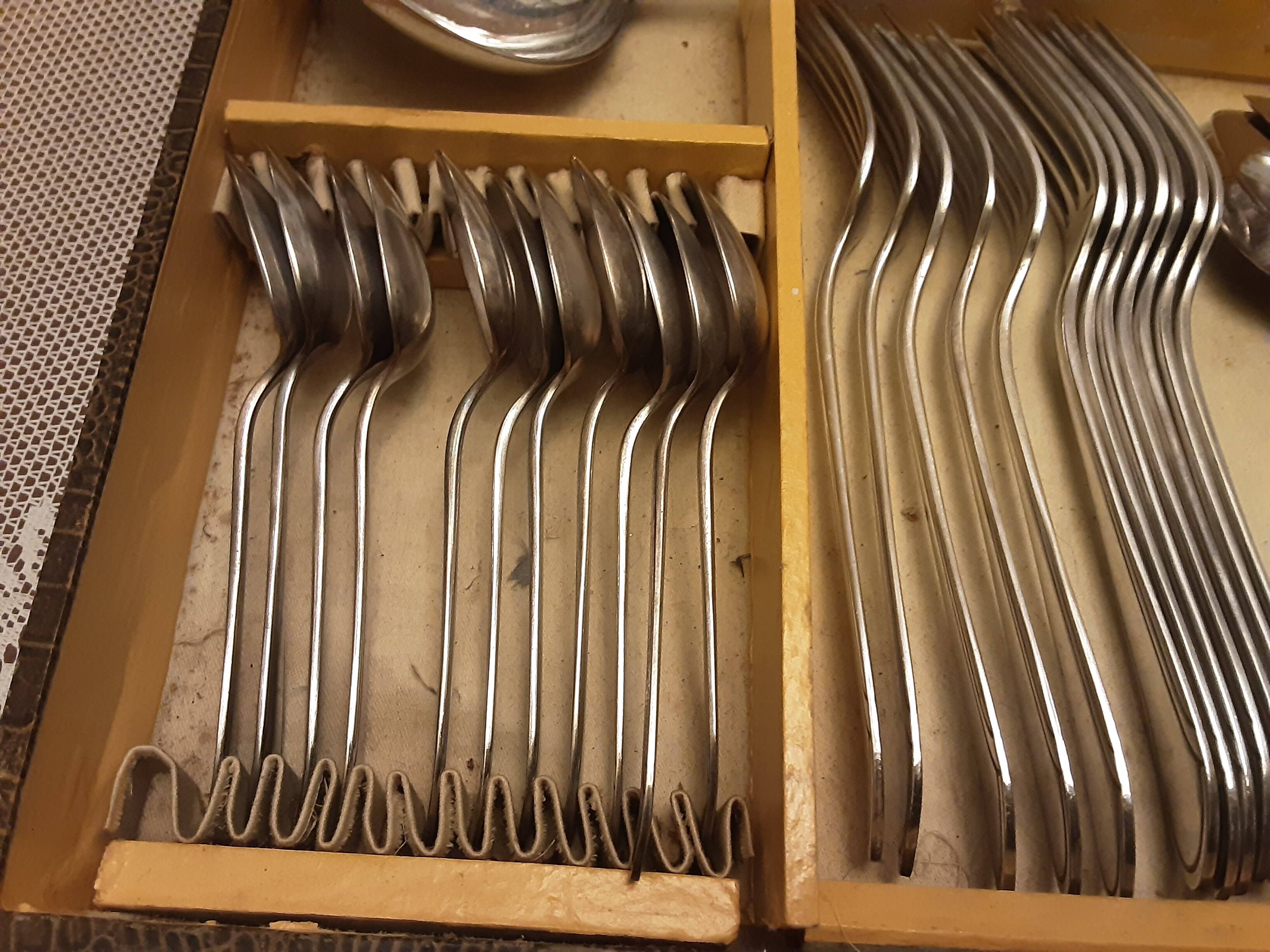 Silver metal cutlery ercuis art deco