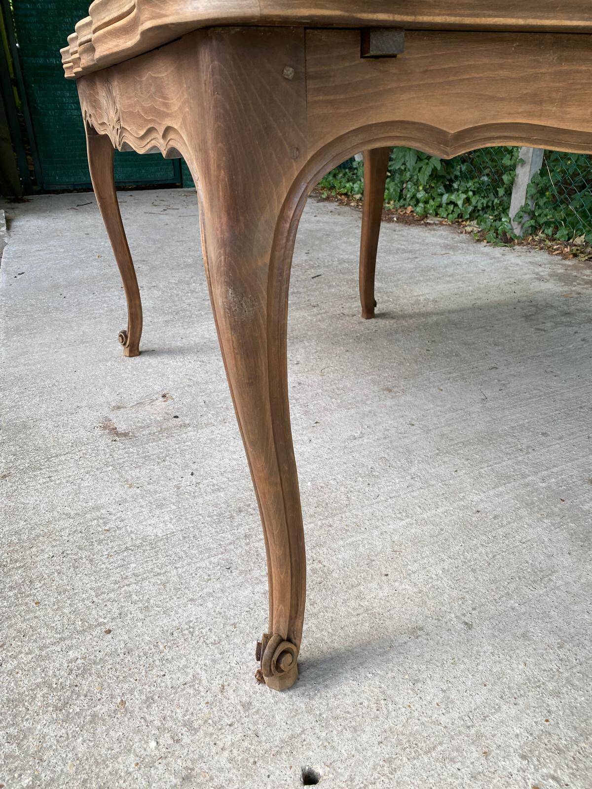 Louis XV extendable dining table, 18th century, renovated in solid oak 230cm