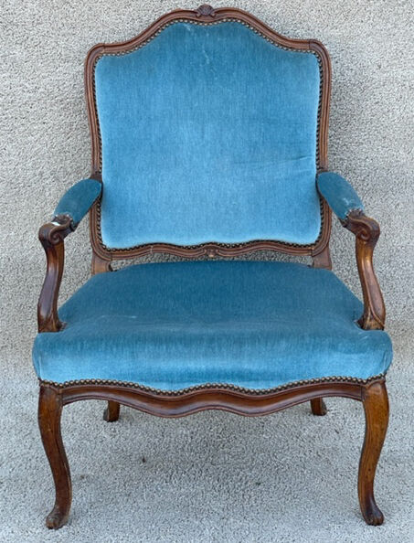 Convertible armchair